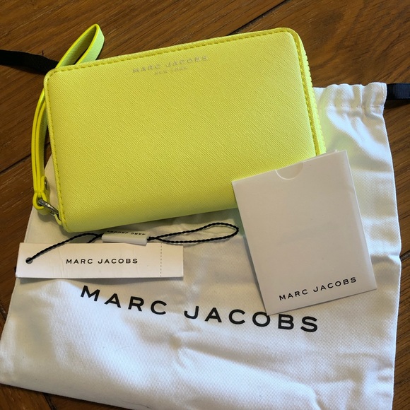 Marc Jacobs Handbags - 🎉Final Sale🎊✳️Authentic✳️NWT Marc Jacobs wallet